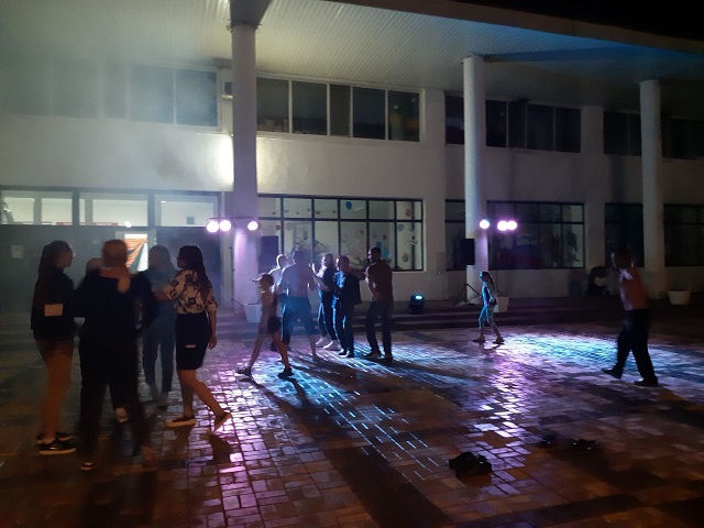 diskoteka 4